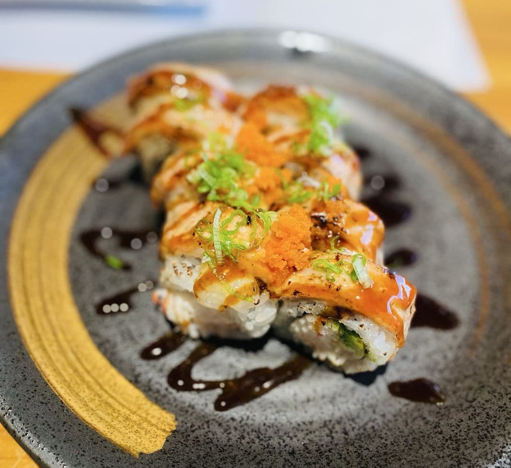Sushi roll plated at Chobap